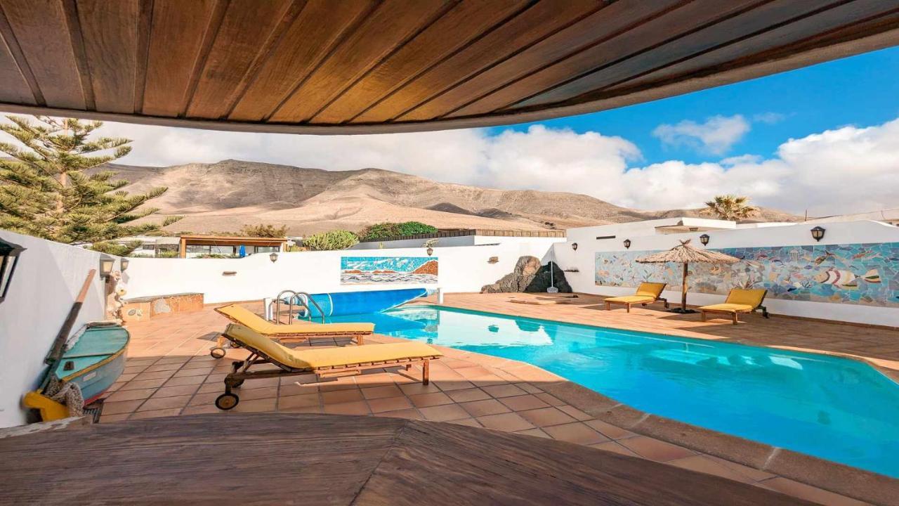 Bungalow Allende Famara Con Piscina Privada Y Ac Экстерьер фото