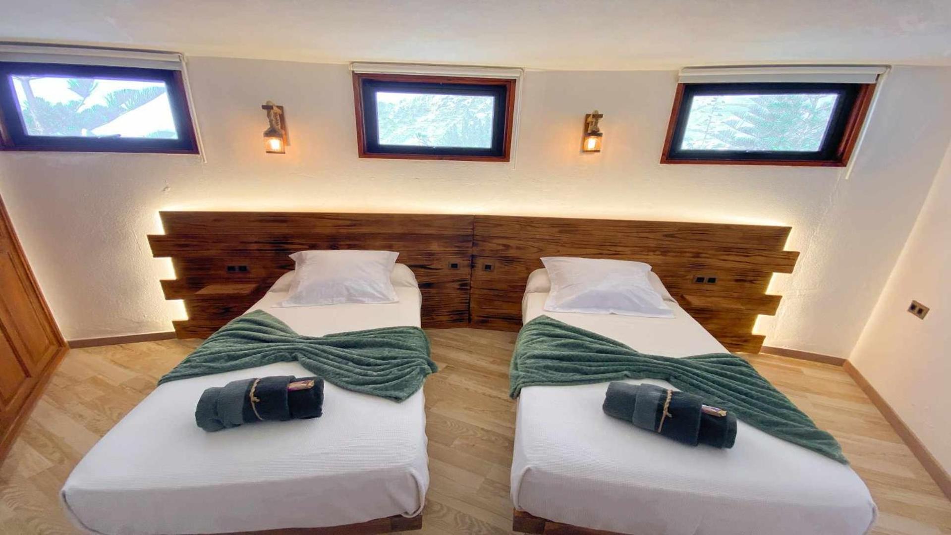 Bungalow Allende Famara Con Piscina Privada Y Ac Экстерьер фото